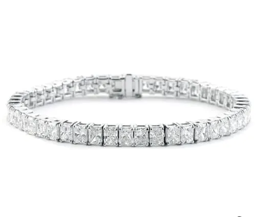 Emerald Cur eternity bracelet view 1