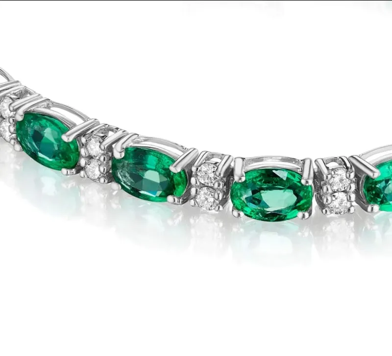 Emerald Bracelet view 2